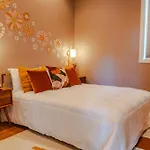 2-Unit Condo In The Vibrant Nulu District