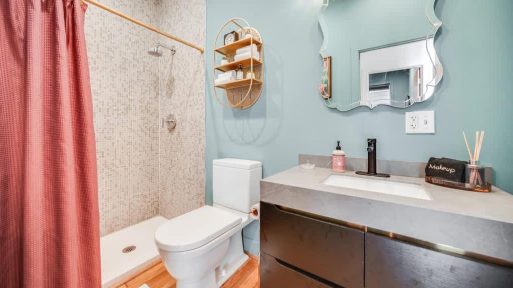 2-unit In The Vibrant Nulu District Apartment *