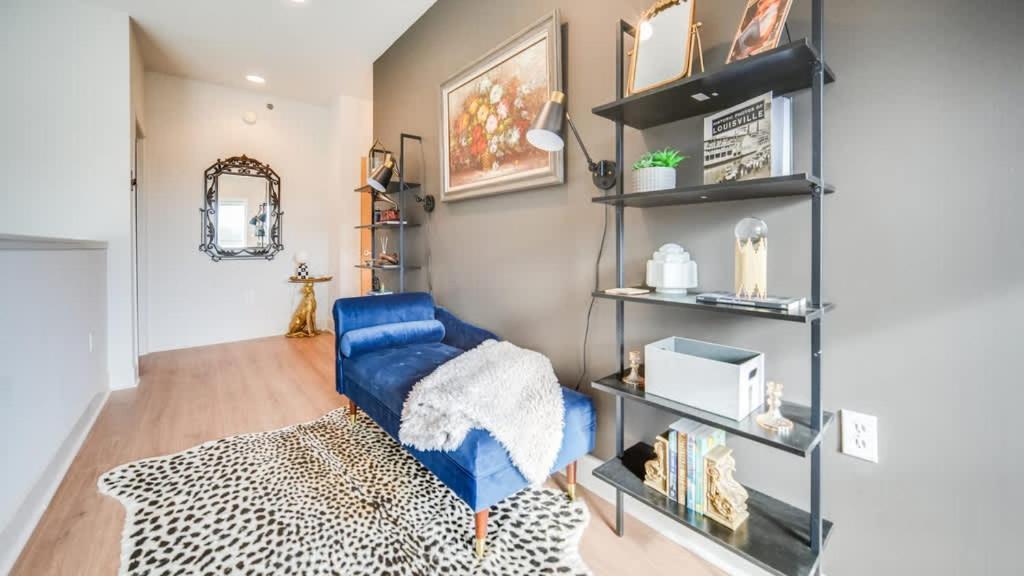 2-unit In The Vibrant Nulu District Apartment Louisville