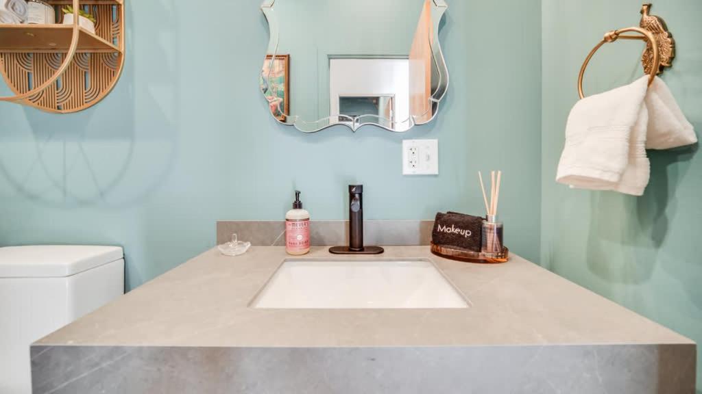 2-unit In The Vibrant Nulu District Apartment Louisville
