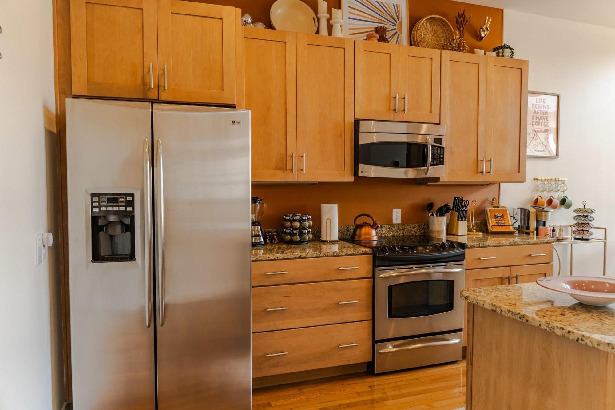2-unit In The Vibrant Nulu District Apartment *